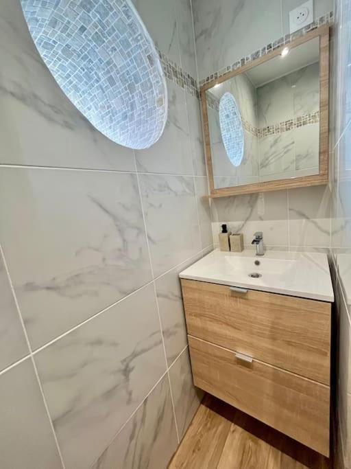 T2 Renove A 15 Min De Lyon Lägenhet Pierre-Bénite Exteriör bild