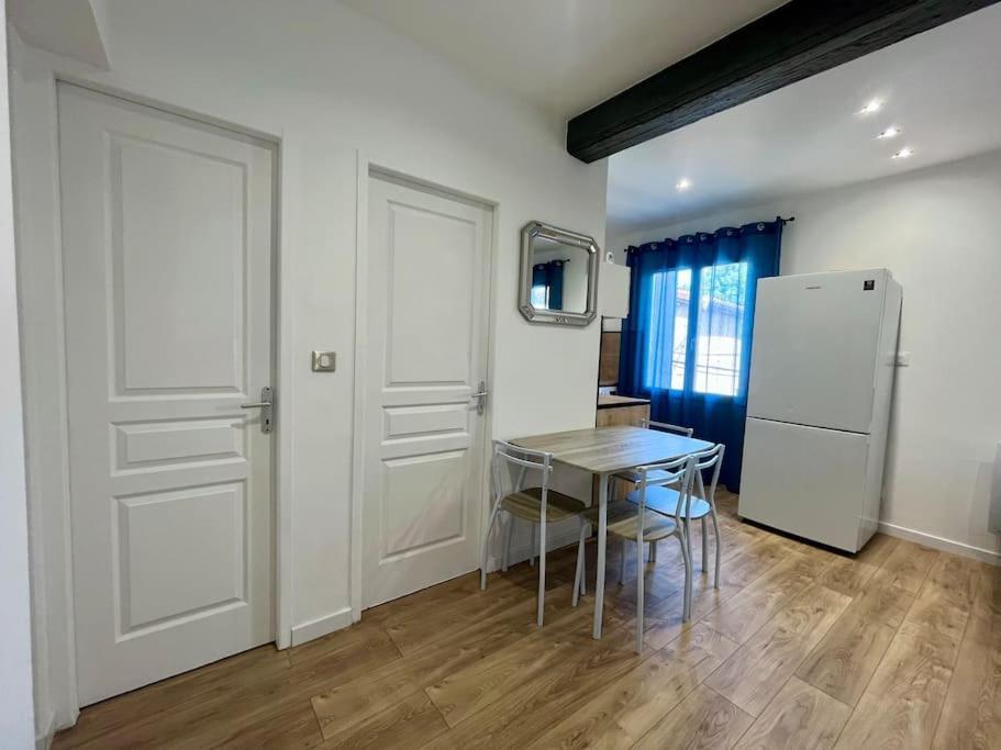 T2 Renove A 15 Min De Lyon Lägenhet Pierre-Bénite Exteriör bild